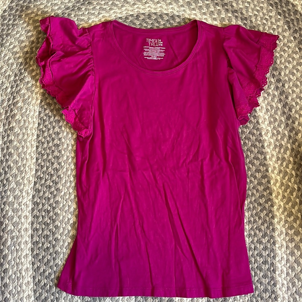 Flutter sleeve top